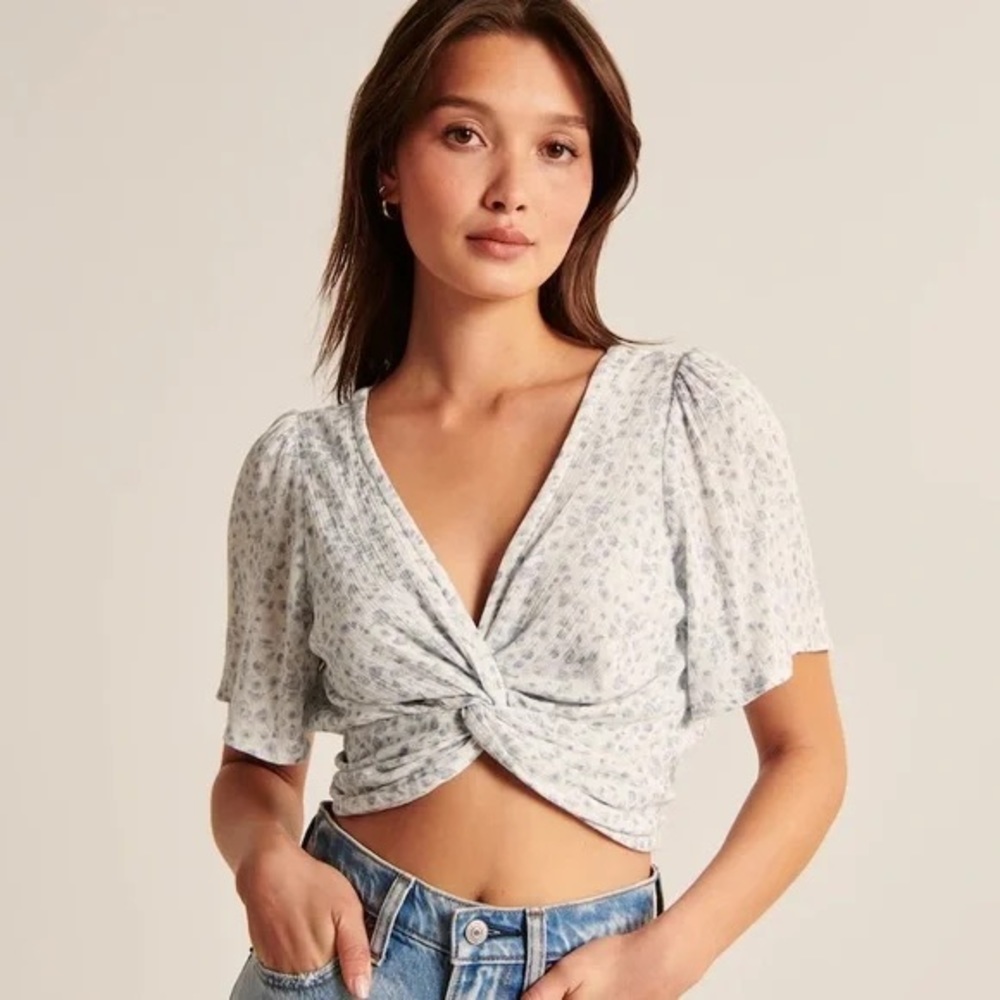 Abercrombie & Fitch Knot-Front Flutter Sleeve Top - image 2